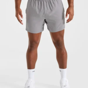Core 5" Shorts - Grau