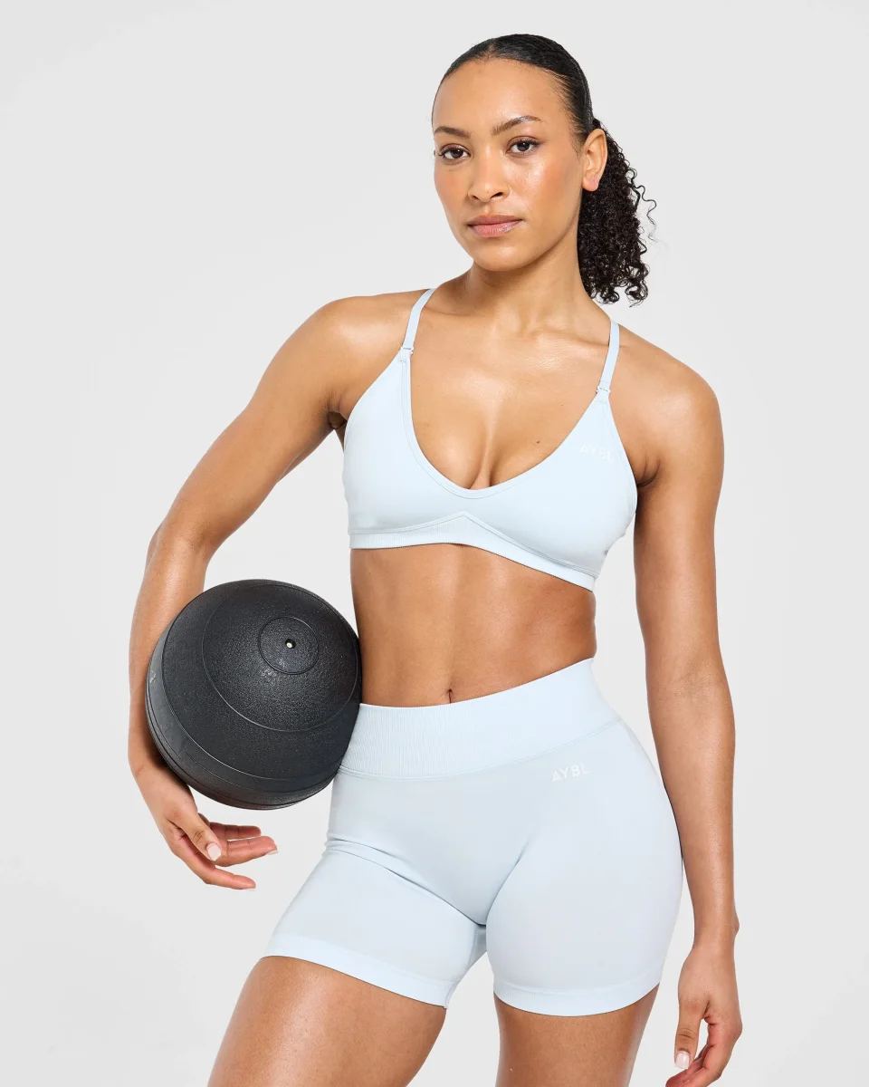 Adapt Seamless Strappy Sports Bra - Iced Blau – Bild 8